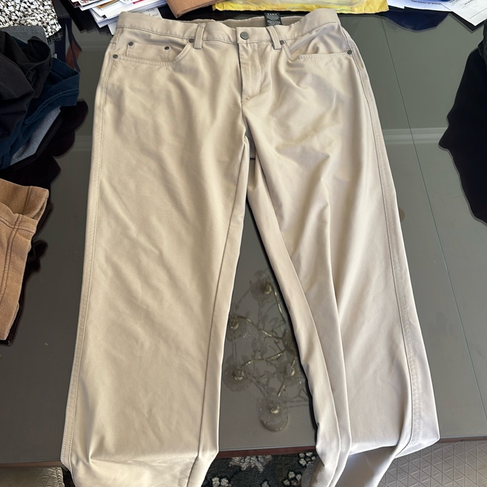 NEW Greg Norman Khaki Pants size 32x32 Slim Fit